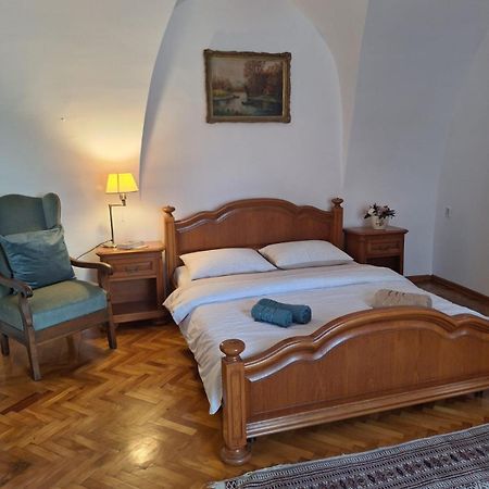 Classy View - Panoramic Sibiu Suite Kültér fotó