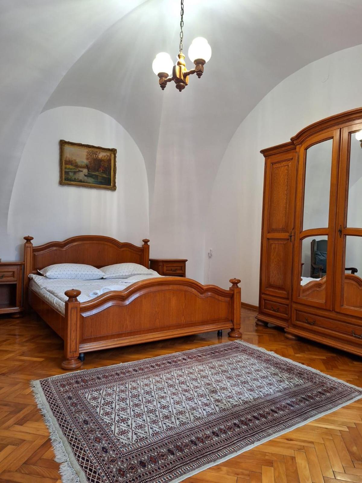 Classy View - Panoramic Sibiu Suite Kültér fotó